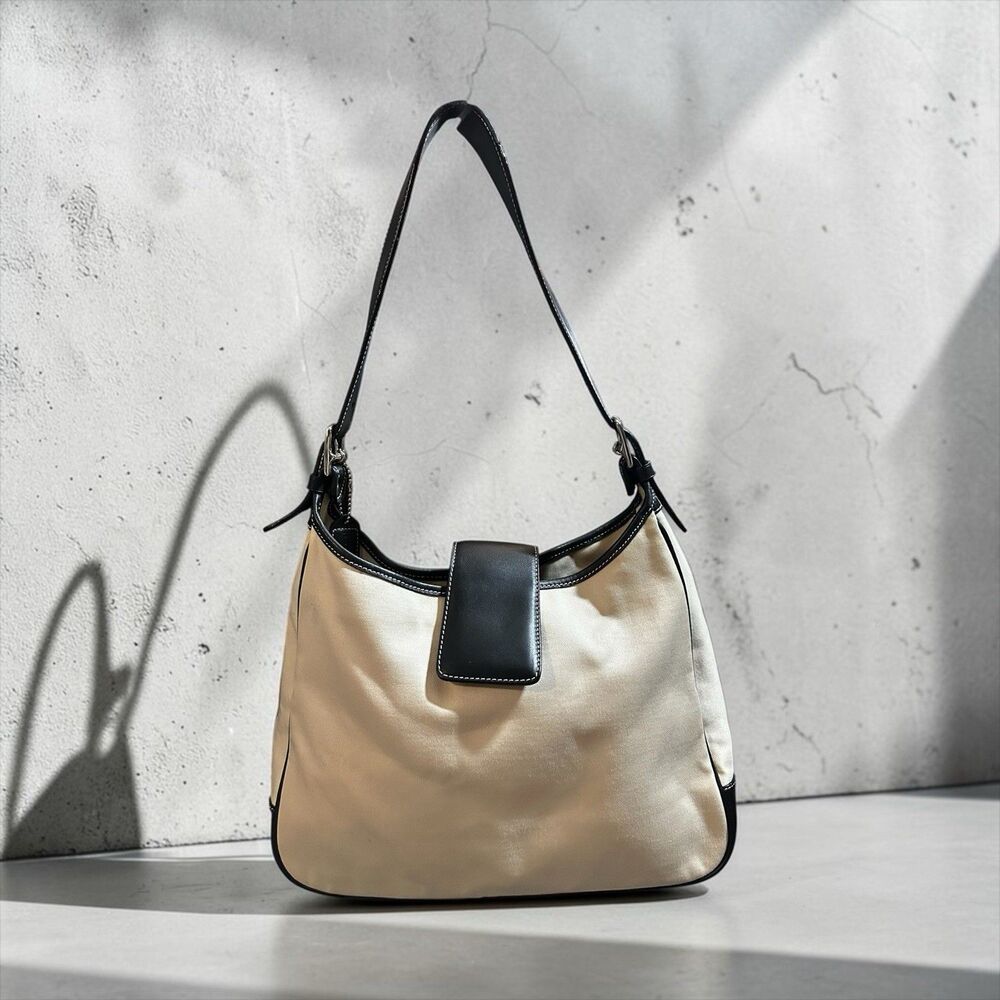 Coach Hampton Vintage  AOK-7701 Cream And Black Leather And Canvas Shoulder Bag